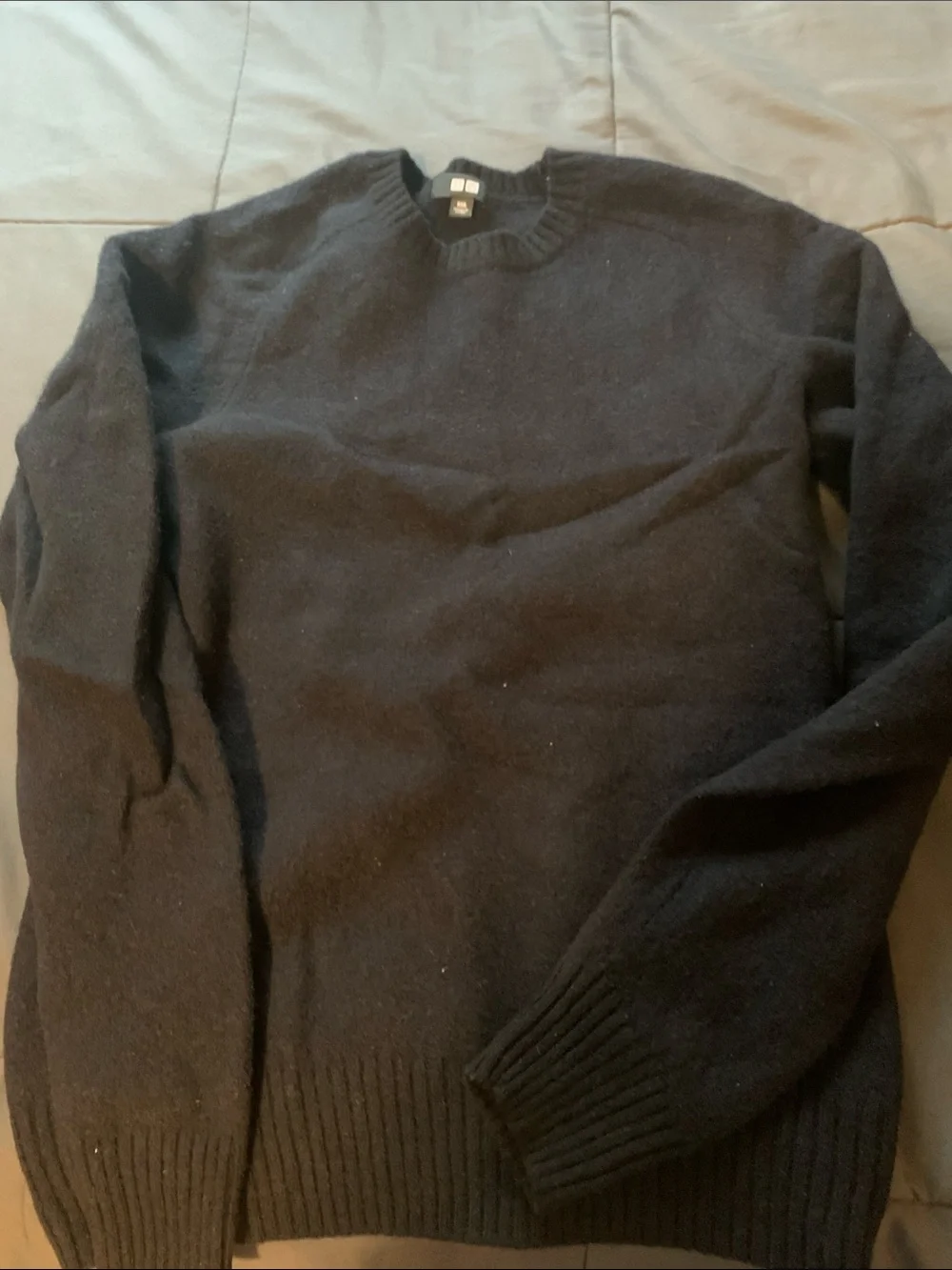 Uniqlo Black Crewneck Knit Sweater